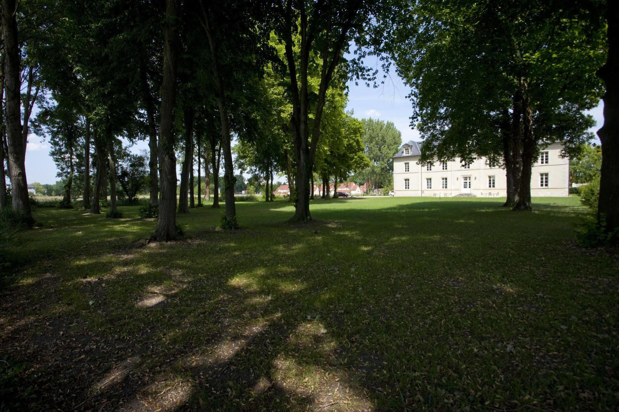 Chateau De Lazenay - Residence Hoteliere Bourges Exterior photo